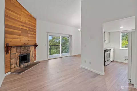 2511 S 248th St #B37, Kent, WA 98032