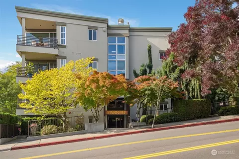 321 3rd St #401, Kirkland, WA 98033