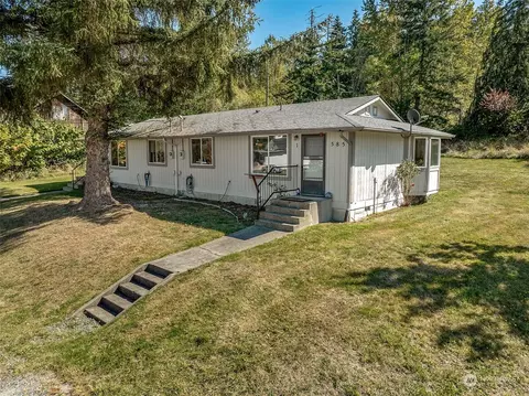 585 Eatonville Hwy E, Eatonville, WA 98328