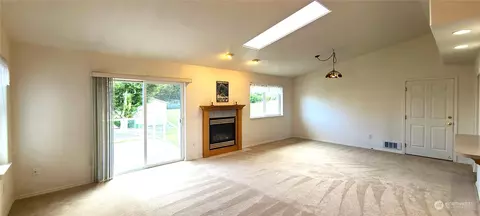 Living - 21 Cathy Ct, Sequim, WA 98382 photo 1 of 2