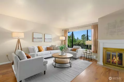 12424 74th Ln S #12, Seattle, WA 98178