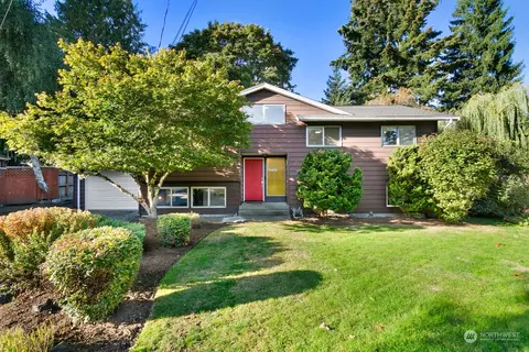 15415 Bagley Pl N, Shoreline, WA 98133