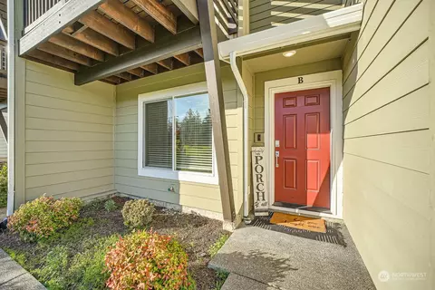 17416 118th Avenue Ct E #B, Puyallup, WA 98374