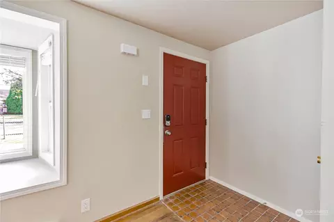 2206 Rainier Ave, Everett, WA 98201 photo 4