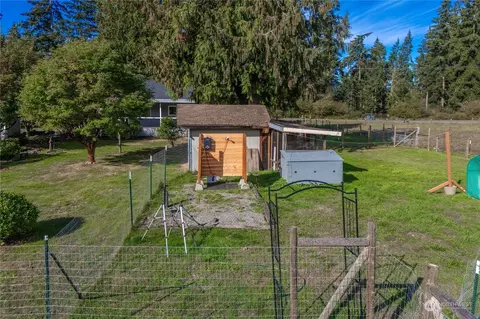Exterior - 30907 8th Ave E, Roy, WA 98580 photo 11 of 13