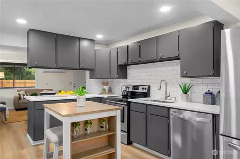Kitchen - 30907 8th Ave E, Roy, WA 98580 photo 1 of 2