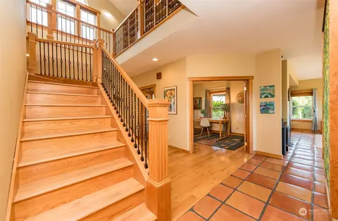 Entry Way - 754 Jamestown Rd, Sequim, WA 98382 photo 3 of 5