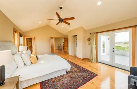 Bedroom - 754 Jamestown Rd, Sequim, WA 98382 photo 3 of 6