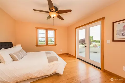 Bedroom - 754 Jamestown Rd, Sequim, WA 98382 photo 4 of 6
