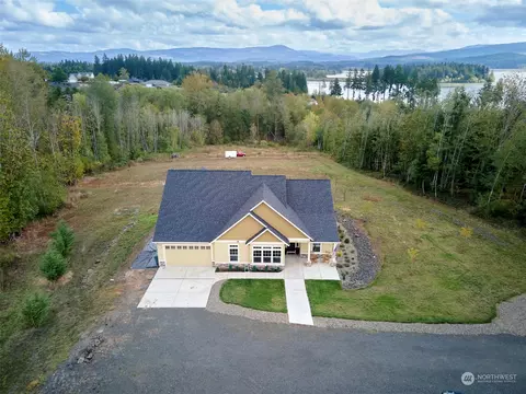 426 Silver Shores Dr, Silverlake, WA 98645