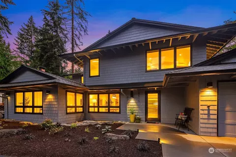 8510 SE 82nd St, Mercer Island, WA 98040