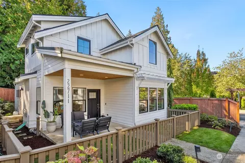 22711 SE 14th Ct, Sammamish, WA 98075