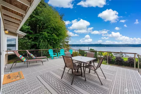 4050 NE North Shore Rd, Belfair, WA 98528