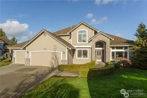 4029 Crystal Ridge Dr SE, Puyallup, WA 98372