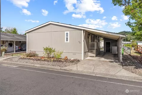 47 Heritage Blvd, Longview, WA 98632