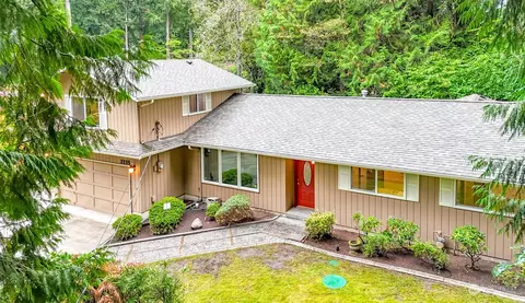 2225 107th Ave E, Edgewood, WA 98372