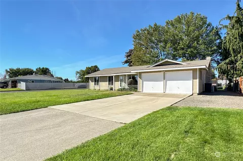216 S 68th Ave, Yakima, WA 98908
