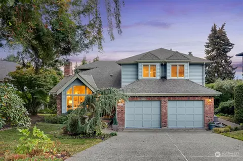 9805 112th Ave NE, Kirkland, WA 98033