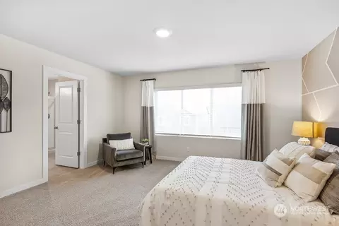 Bedroom - 9528 7th Ave SE, Everett, WA 98208 photo 3 of 6