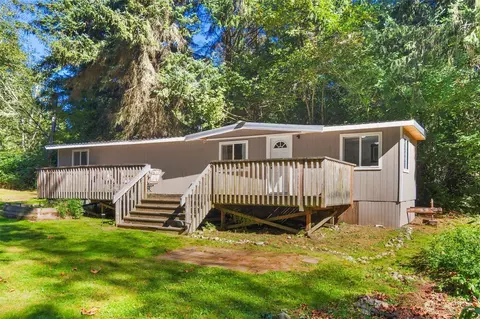 1402 94th St NW, Marysville, WA 98271