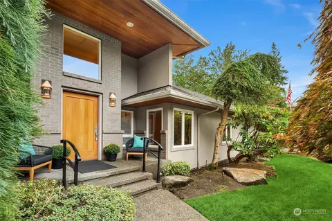 12519 NE 75th Pl, Kirkland, WA 98033