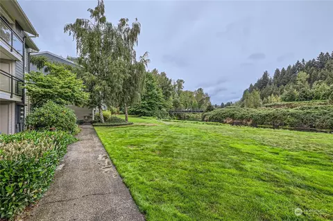 10830 E Riverside Dr #B301, Bothell, WA 98011 photo 11