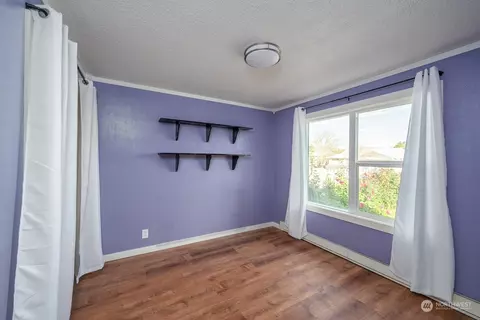 Bedroom - 26 Crest Dr, Ephrata, WA 98823 photo 1 of 3