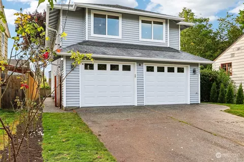 727 N 92nd St, Seattle, WA 98103