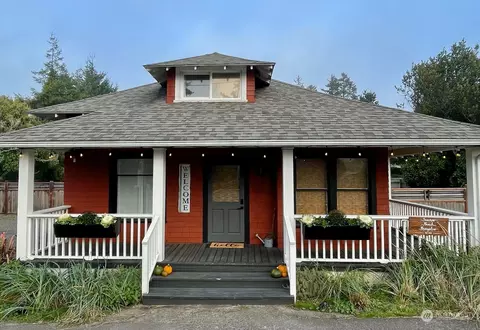 3100 Hwy 101, Seaview, WA 98644