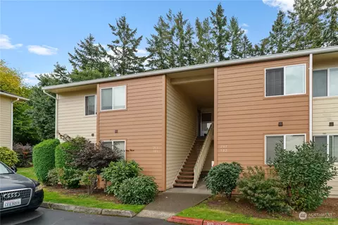 23621 112th Ave SE #H101, Kent, WA 98031