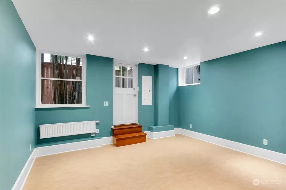 Other - 2507 10th Ave W, Seattle, WA 98119 photo 5 of 8