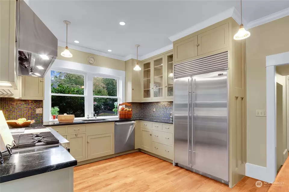Kitchen - 2507 10th Ave W, Seattle, WA 98119 photo 3 of 3