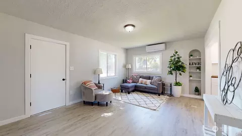401 E Pine St, Walla Walla, WA 99362 photo 4
