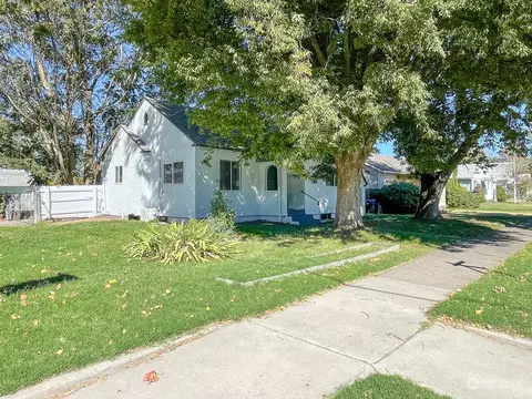 401 E Pine St, Walla Walla, WA 99362 photo 2