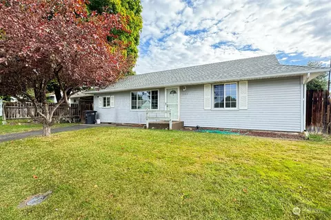 1007 S 36th Ave, Yakima, WA 98902