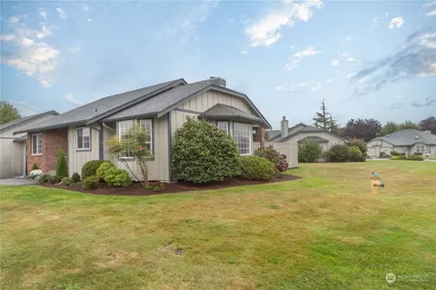 880 N Oxford Way, Sequim, WA 98382
