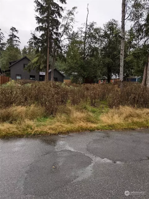 4 Nn Mitchell Dr, Coupeville, WA 98239