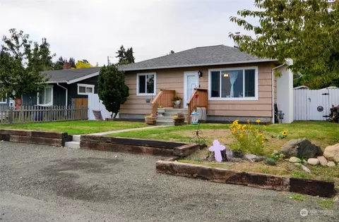 2116 NE Warner St, Bremerton, WA 98310