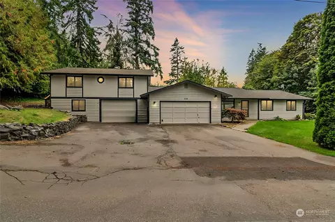 1128 SE Salmonberry Rd, Port Orchard, WA 98366