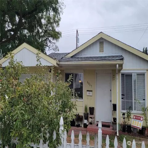 6827 S Pine St, Tacoma, WA 98409