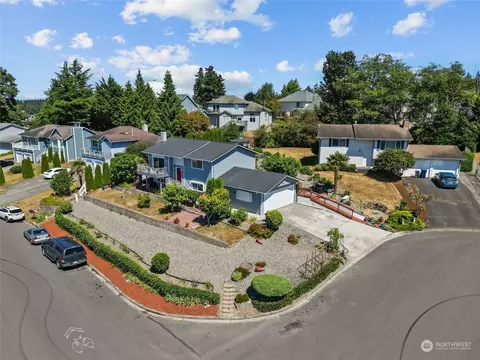 28008 22nd Ave S, Federal Way, WA 98003