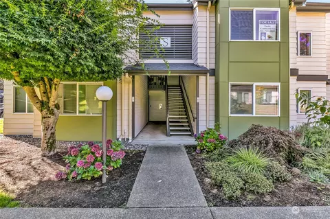 31500 33rd Pl SW #S 202, Federal Way, WA 98023
