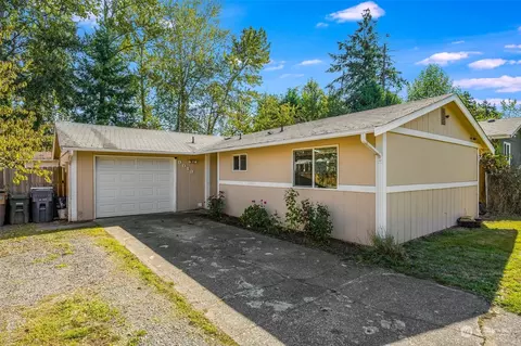 9013 E St, Tacoma, WA 98445