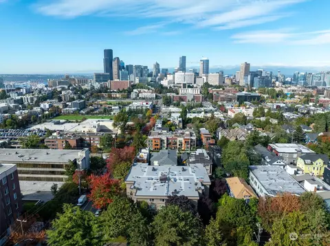 701 17th Ave #101, Seattle, WA 98122