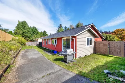 Exterior - 31 75th St SW, Everett, WA 98203 photo 3 of 3