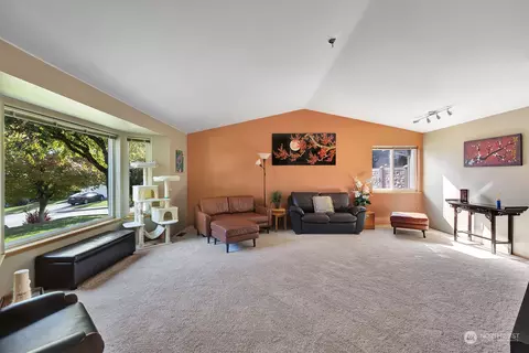 Living - 31 75th St SW, Everett, WA 98203 photo 1 of 3