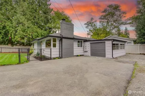 17404 10th Ave NE, Shoreline, WA 98155