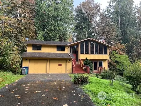 20716 NE 181st Pl, Woodinville, WA 98077