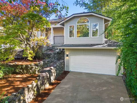 634 Azalea Ave NE, Bainbridge Island, WA 98110