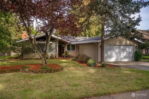 12134 NE 141st St, Kirkland, WA 98034